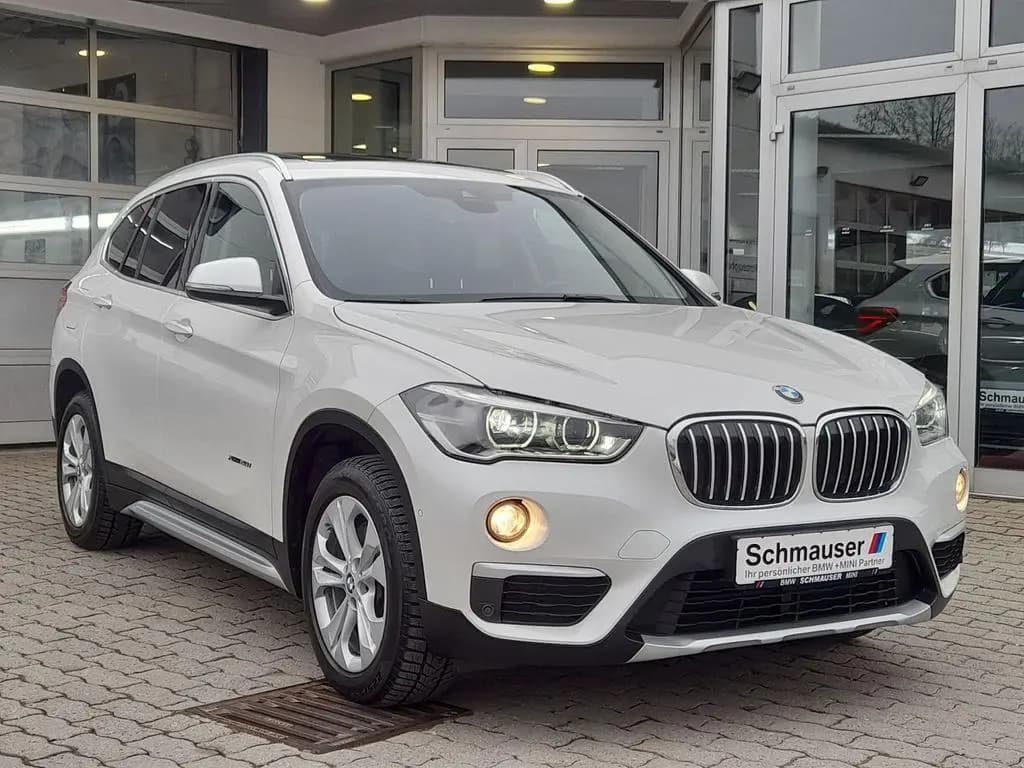 Main__Slider__Photo:BMW X1 xDrive20i xLine,LED,PANO,RFK,HUD,NAVI,HIFI 03/2017-0