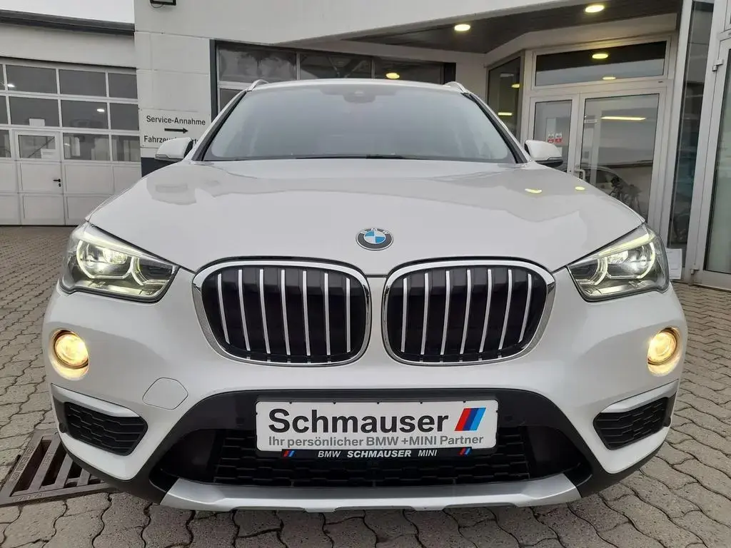 Main__Slider__Photo:BMW X1 xDrive20i xLine,LED,PANO,RFK,HUD,NAVI,HIFI 03/2017-1