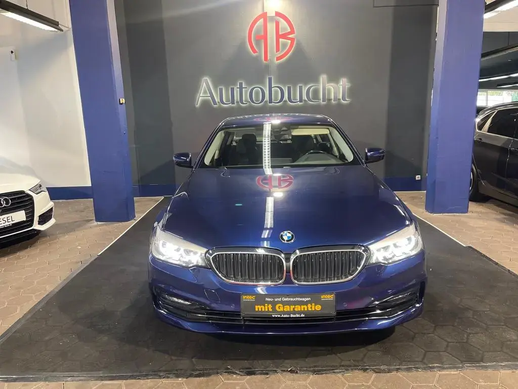 Main__Slider__Photo:BMW 5 Series 540 i xDrive Sport Line/PDC/LED/ACC/Shadowline 04/2017-1