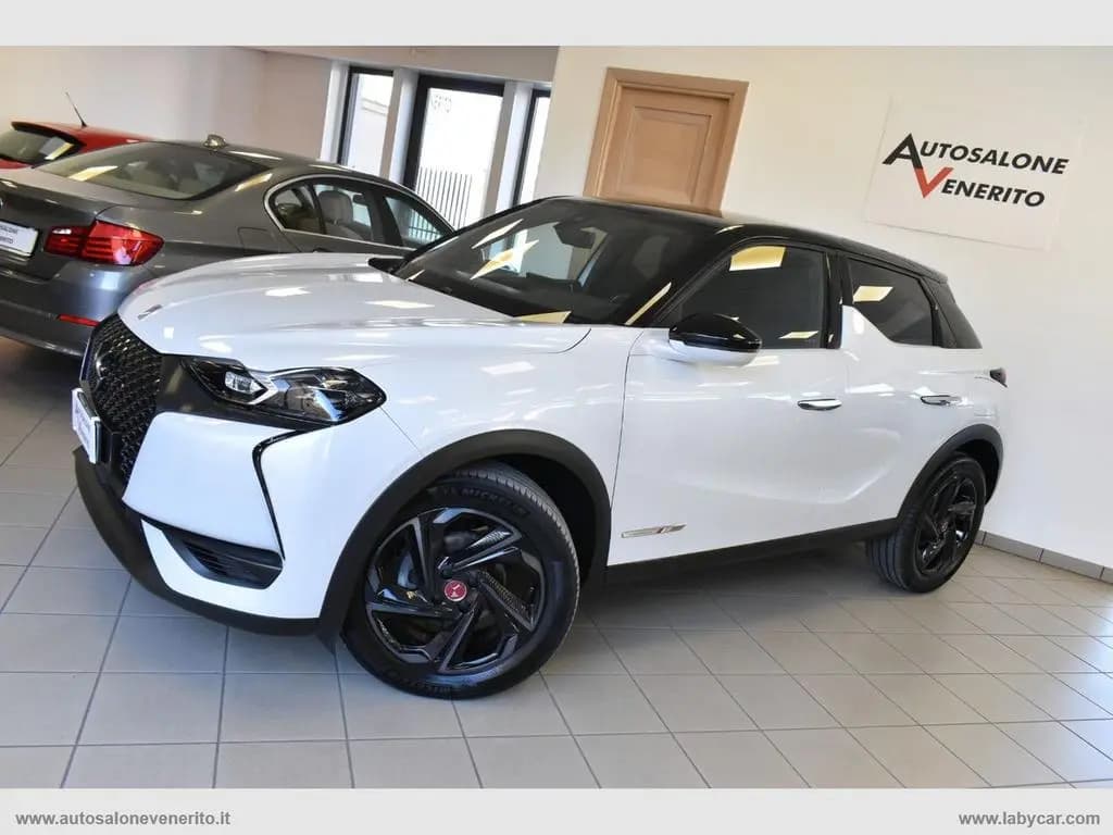 Main__Slider__Photo:Other Other DS AUTOMOBILES DS 3 Crossback BlueHDi 100 Perfor 06/2020-0