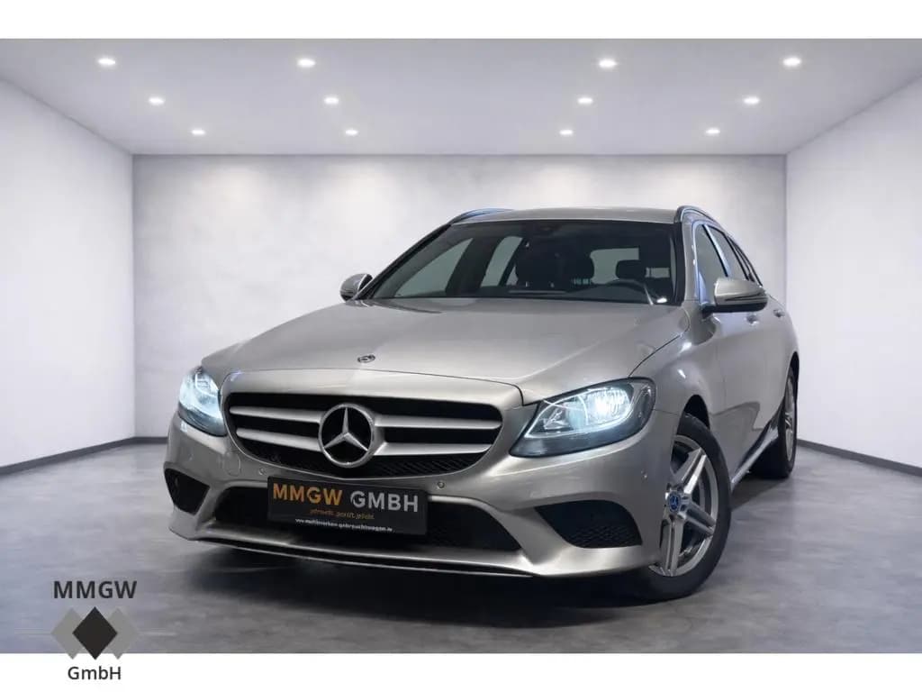 Main__Slider__Photo:Mercedes-Benz C-Class 200 T 4Matic Business CarPlay/Mehrzonenklima 09/2019-0
