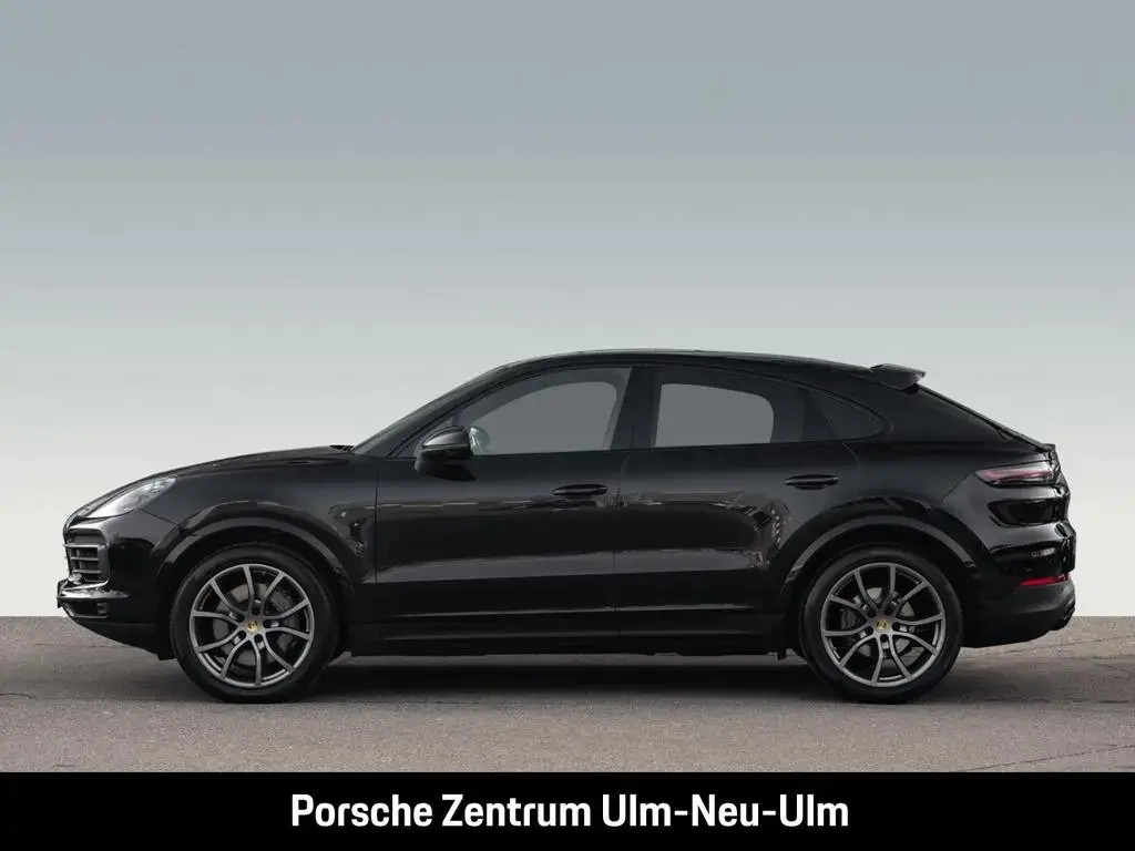 Main__Slider__Photo:Porsche Cayenne S Coupe HA-Lenkung InnoDrive Head-Up LED 10/2019-1