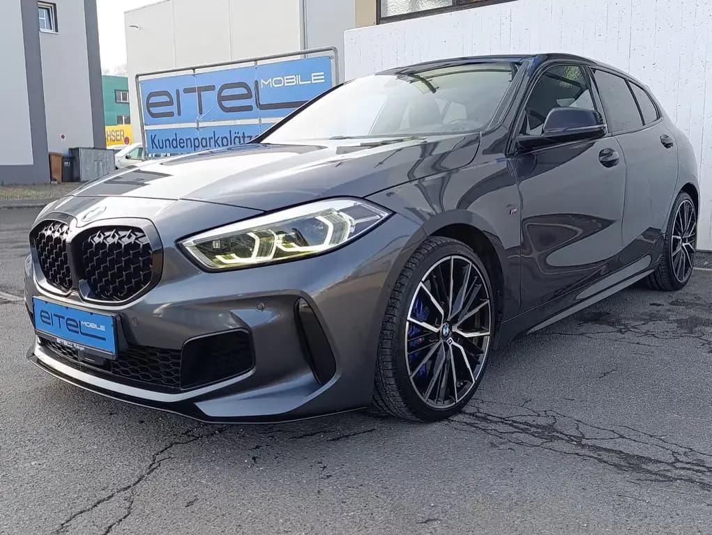 Main__Slider__Photo:BMW M135 i xDrive Performance M Head-Up LED Navi 03/2020-0