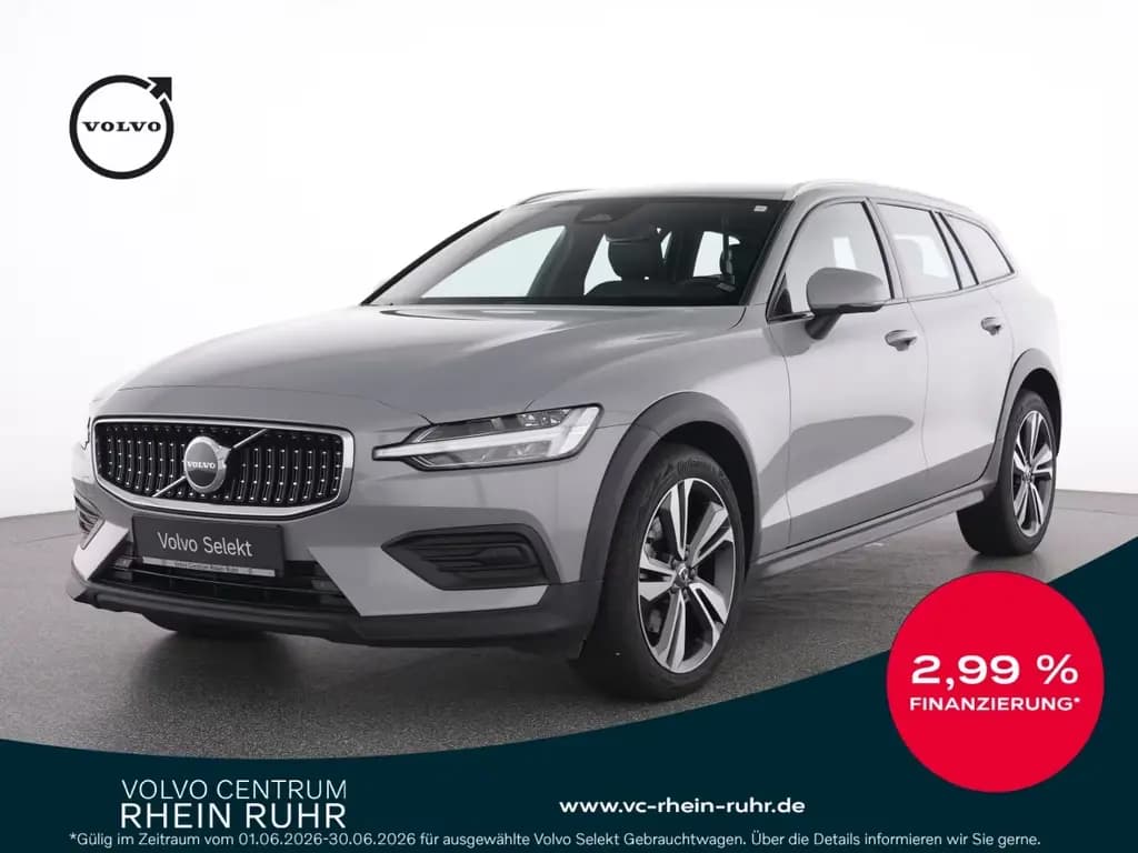 Main__Slider__Photo:Volvo V60 Cross Country B4 AWD Plus+WINTERPAK+RFK+19 02/2024-0