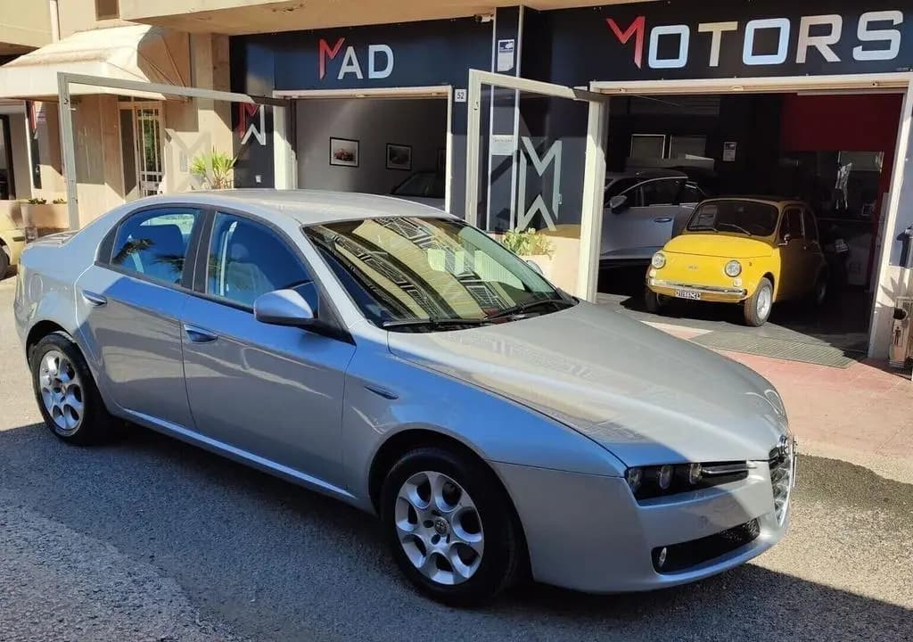 Main__Slider__Photo:Alfa Romeo 159 1.9 JTDm 16V Progression 2006 01/2006-0