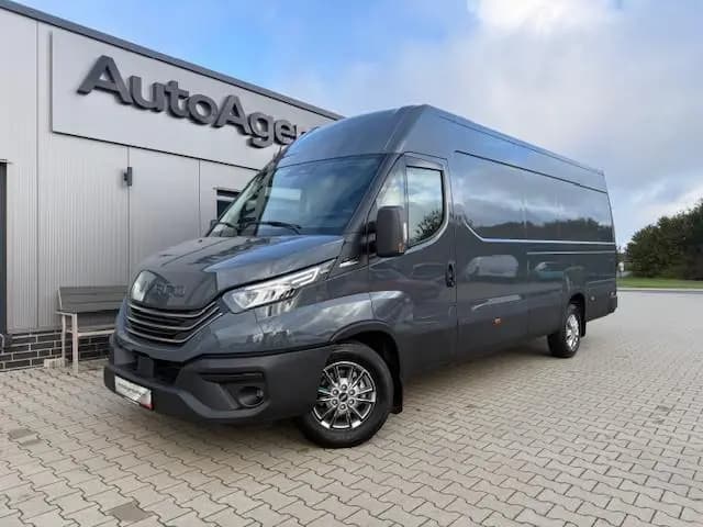 Main__Slider__Photo:Iveco Other Daily 35S18 L4H2 16m³ Aut.+AHK+ACC+NAVI+KAMERA 01/2026-0