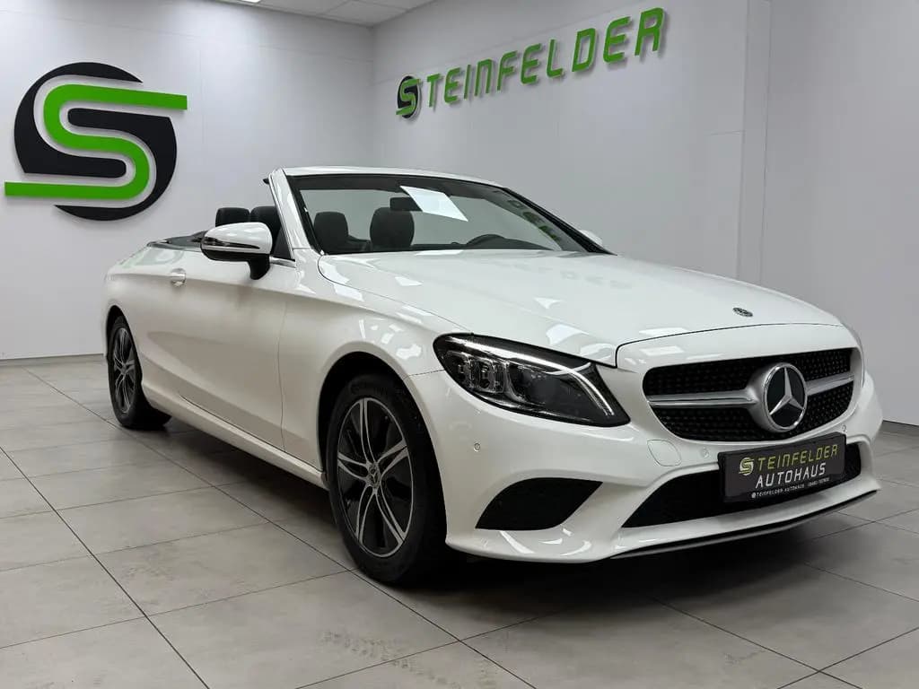 Main__Slider__Photo:Mercedes-Benz C-Class 200 / DIG.TACHO / LED / SHZ / LEDER / RKAM 01/2019-0