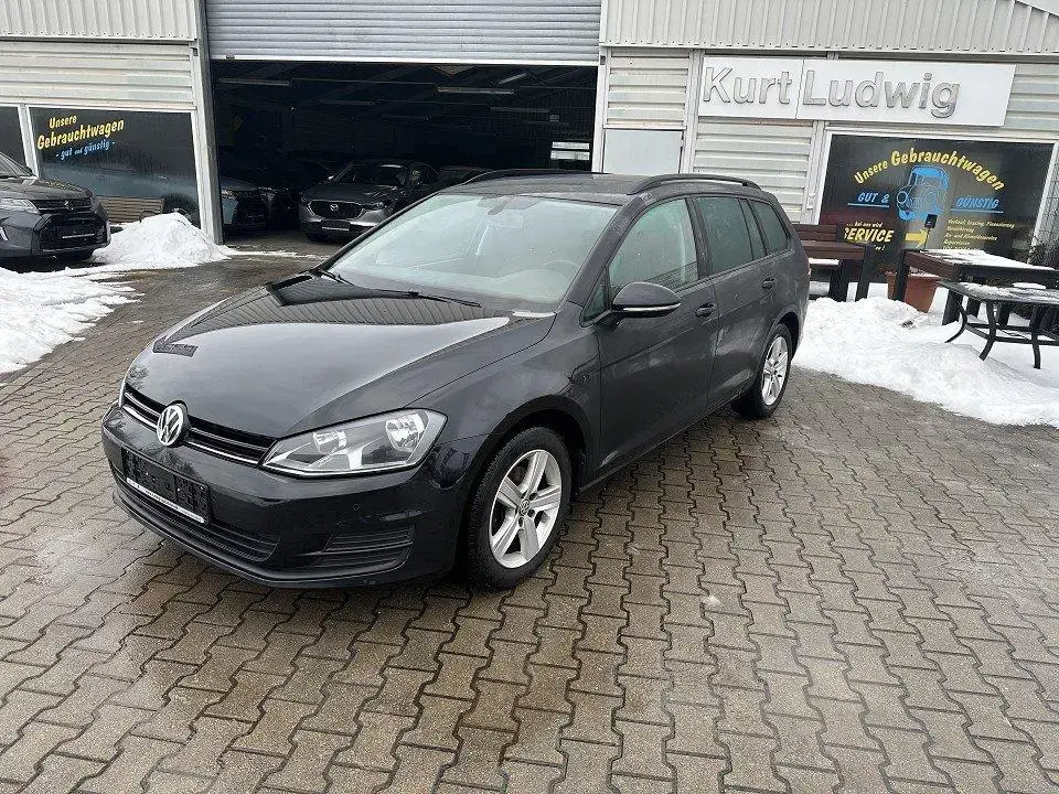Main__Slider__Photo:Volkswagen Golf VII Variant 1,4 Comfortline 10/2015-1
