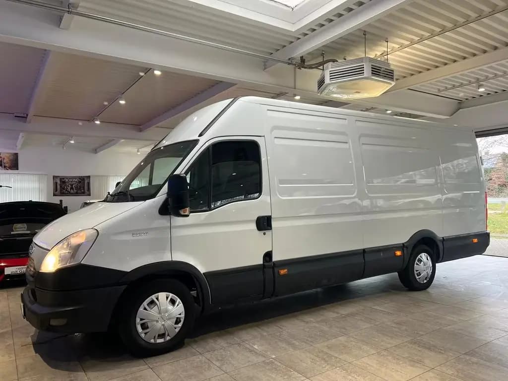 Main__Slider__Photo:Iveco Other Daily 3,0 HPI 35s17 Maxi Hoch+Lang XXL 10/2013-0
