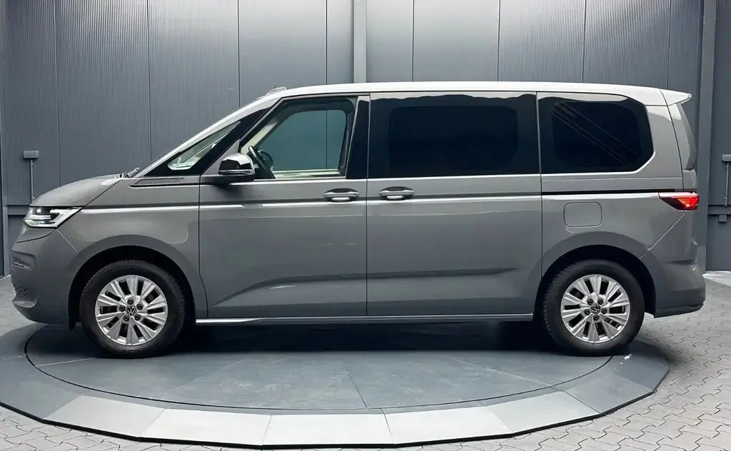 Main__Slider__Photo:Volkswagen T7 Multivan 2.0 TDI Life *PANORAMA*el.TÜRE*TISCH 06/2023-1