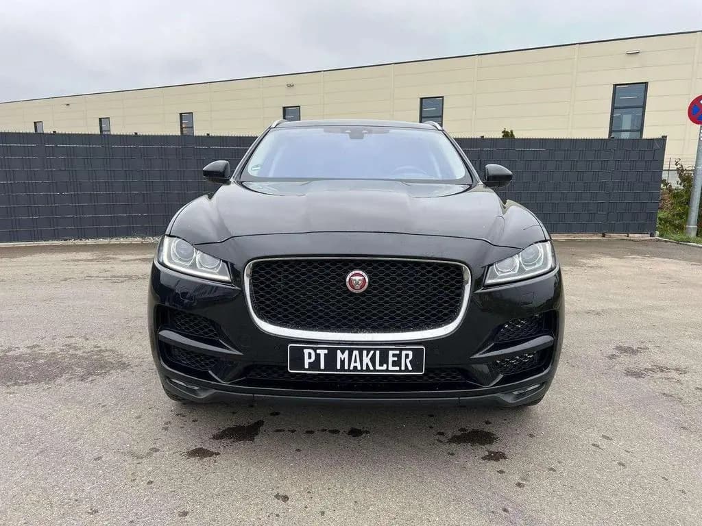 Main__Slider__Photo:Jaguar F-Pace Portfolio AWD 05/2017-0