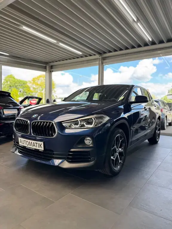 Main__Slider__Photo:BMW X2 sDrive 18 i Advantage *Automatik*LED*PDC's* 09/2018-1