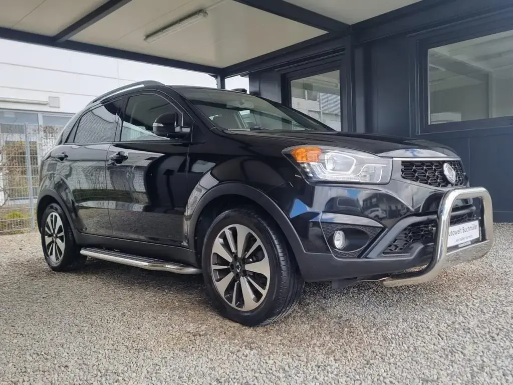 Main__Slider__Photo:Ssangyong Korando 2.0,4x4,KLIMA,SHZ,LEDER,AHK,TÜV,MWST. 03/2015-1