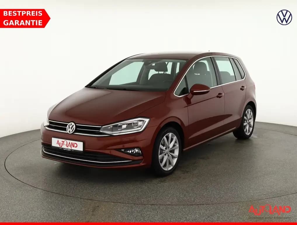 Main__Slider__Photo:Volkswagen Golf VII Sportsvan 1.5 TSI DSG Highline LED ACC 02/2018-0