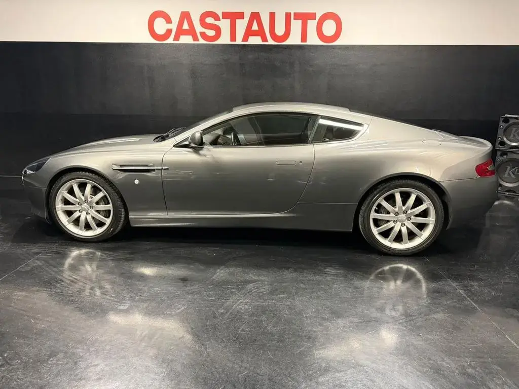 Main__Slider__Photo:Aston Martin DB9 Coupé ASI 09/2004-1