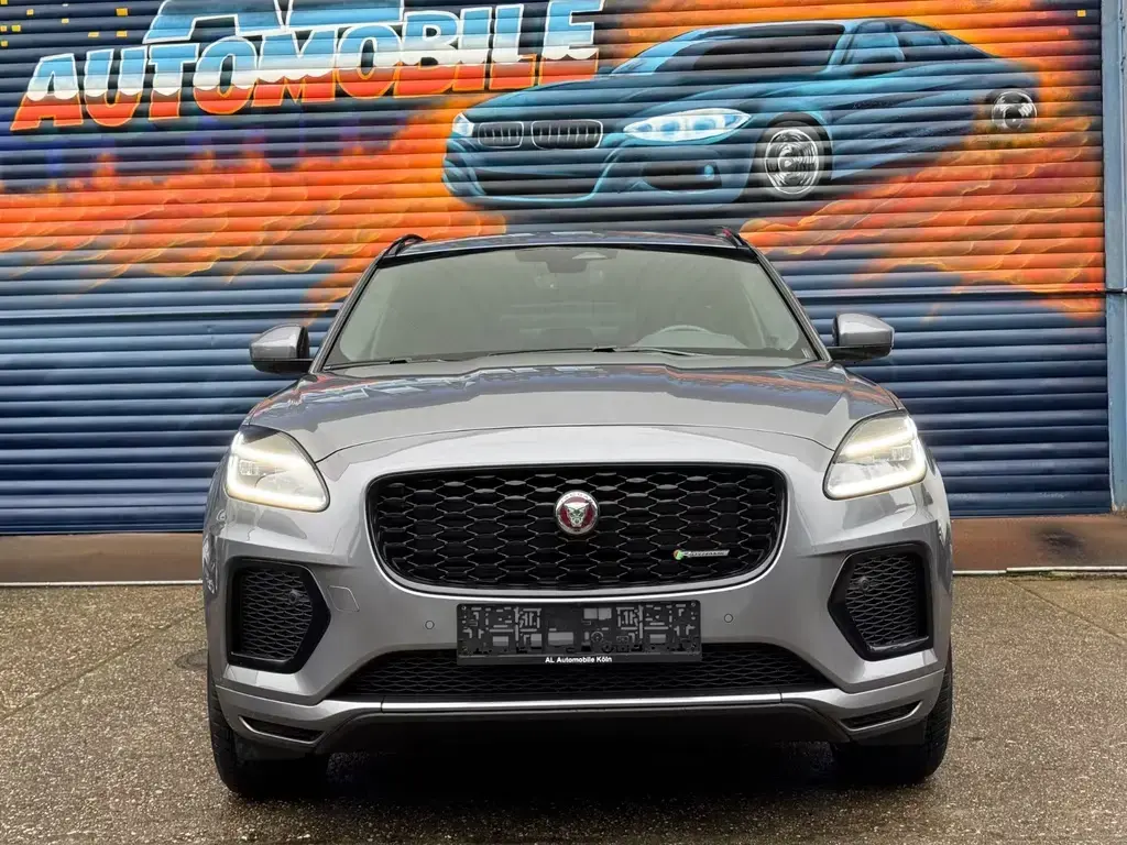 Main__Slider__Photo:Jaguar E-Pace P300e R-DYNAMIC BLACK AWD/Pano/1 Hand 02/2022-1