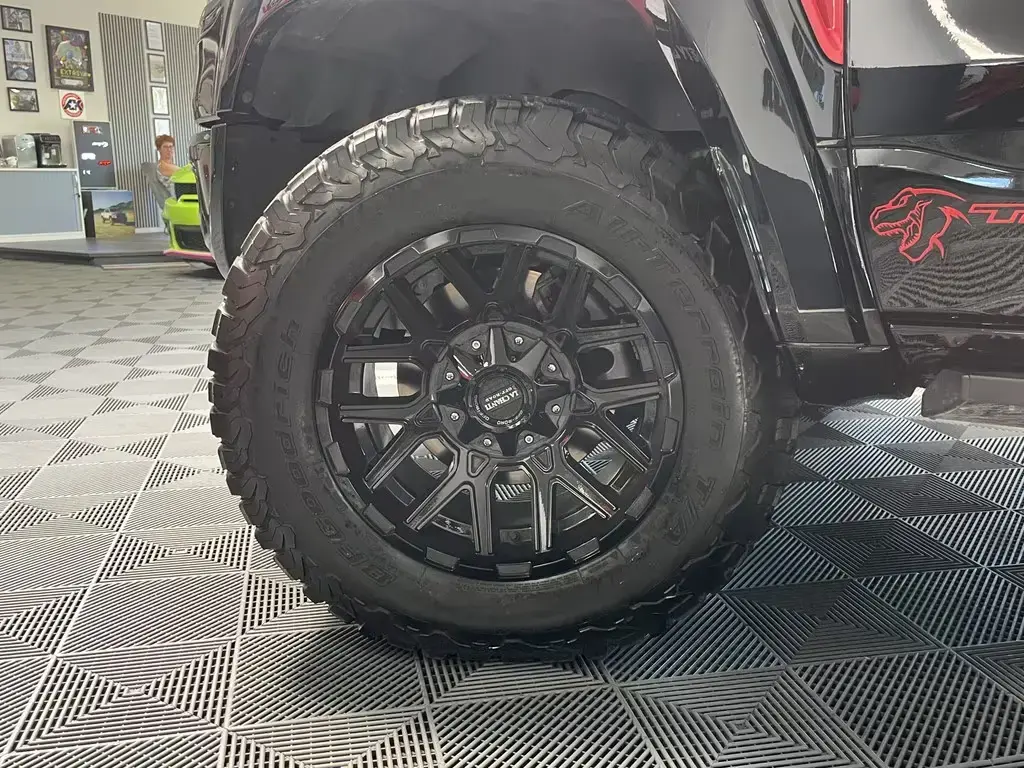 Main__Slider__Photo:Dodge Ram 1500 TRX 6.2, Carbon, Einzelstück !!! 08/2023-1
