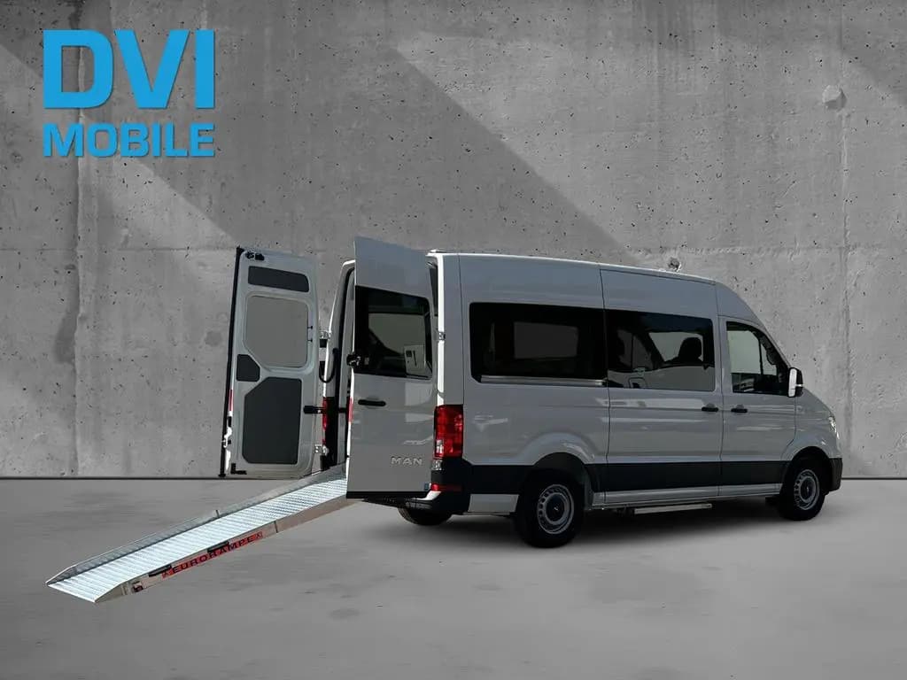 Main__Slider__Photo:MAN TGE L3 Rampe + 4 Rollstuhlplätze null-0