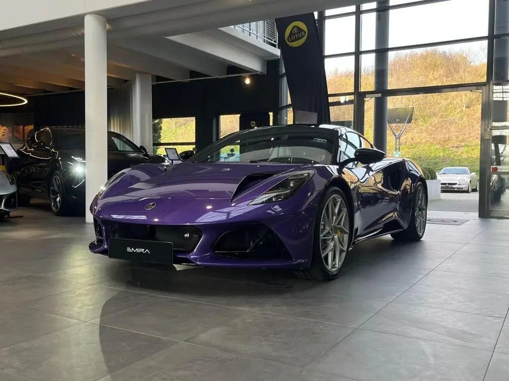 Main__Slider__Photo:Lotus Emira V6 SE MY26 null-0