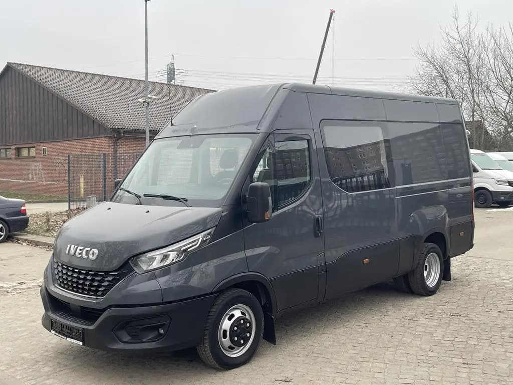 Main__Slider__Photo:Iveco Daily 35C18 Mixto Hi-Matic 3.0HPI *5-Sitzer*AHK* 08/2021-0