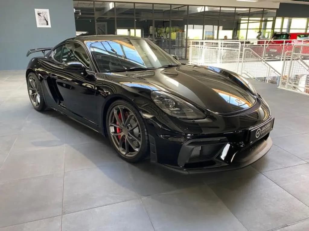 Main__Slider__Photo:Porsche 718 Cayman GT4 Clubsport Vollschalsit. Carbon 12/2020-0