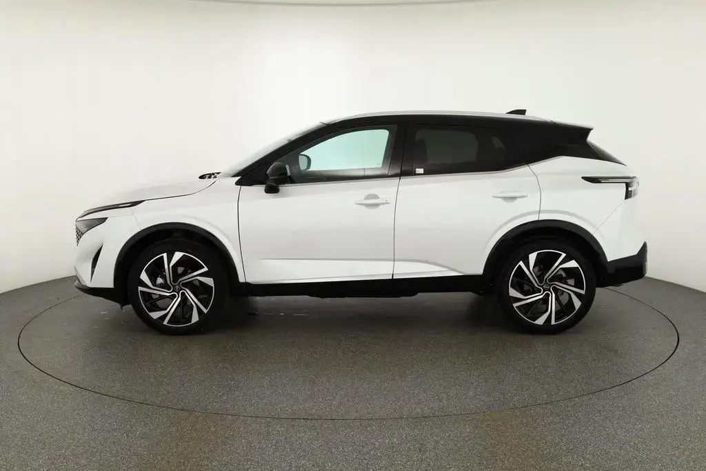 Main__Slider__Photo:Nissan Qashqai Tekna+ 1.3 Dig-T Aut. Matrix ACC Navi 36 10/2025-1