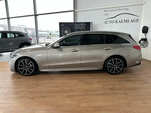 Main__Slider__Photo:Mercedes-Benz C-Class 300 d T AMG DISTRONIC+KAMERA+LED+SPURHALTE 08/2021-1