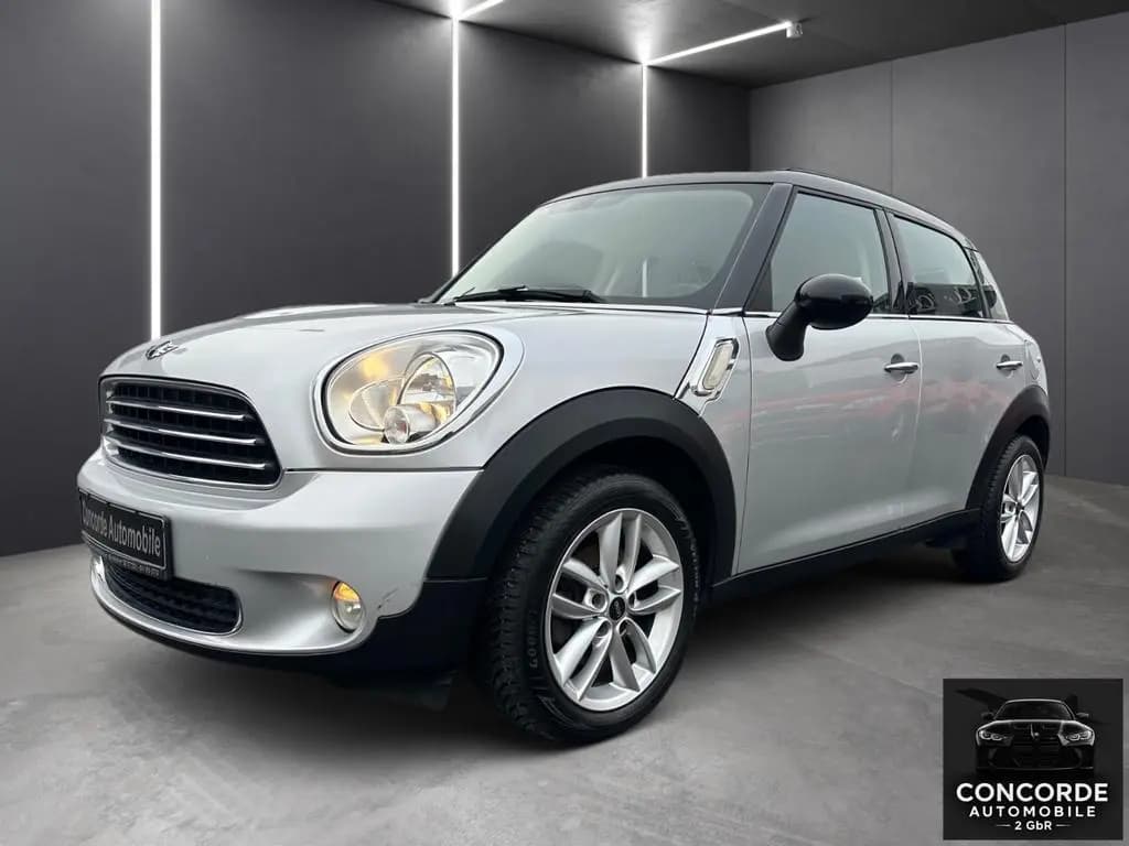 Main__Slider__Photo:MINI Cooper Countryman/PDC/KLIMA/SHZ/MFL 5 Sitzer 03/2012-0