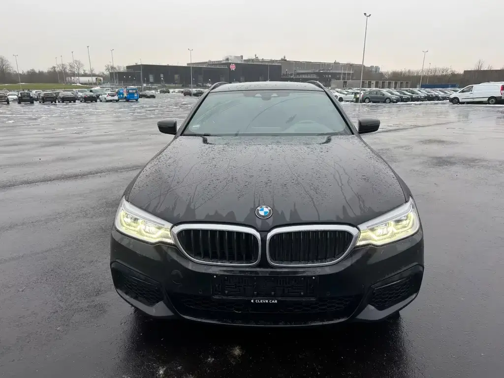 Main__Slider__Photo:BMW 5 Series 540i Touring 340PS xDrive M-Sport 16544 08/2018-1