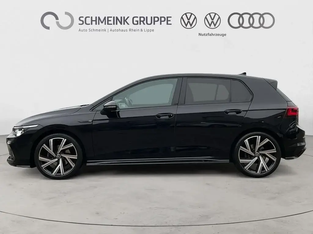 Main__Slider__Photo:Volkswagen Golf VIII 1.5 TSI R-Line AHK Kamera Pano 01/2021-1