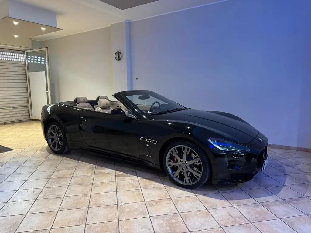 Main__Slider__Photo:Maserati GranCabrio Sport 4.7 V8 08/2012-0