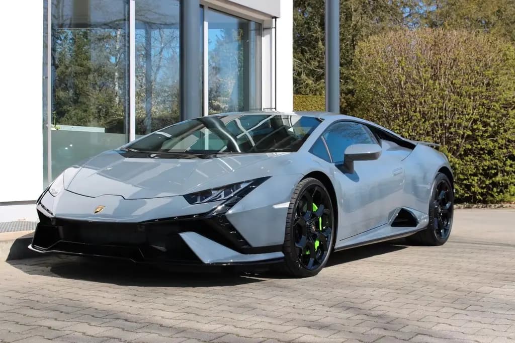 Main__Slider__Photo:Lamborghini Huracán Tecnica / CARBON INT/ FUNCTIONAL/ DAMISO 04/2025-0