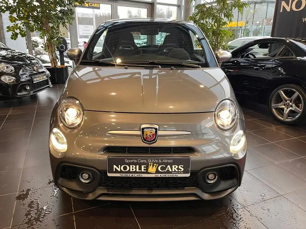 Main__Slider__Photo:Abarth 695 Turismo KLIMA NAVI LEDER ALU 09/2024-1