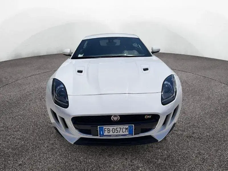 Main__Slider__Photo:Jaguar F-Type 2013 Coupe Coupe 3.0 V6 S AWD Auto 10/2015-1