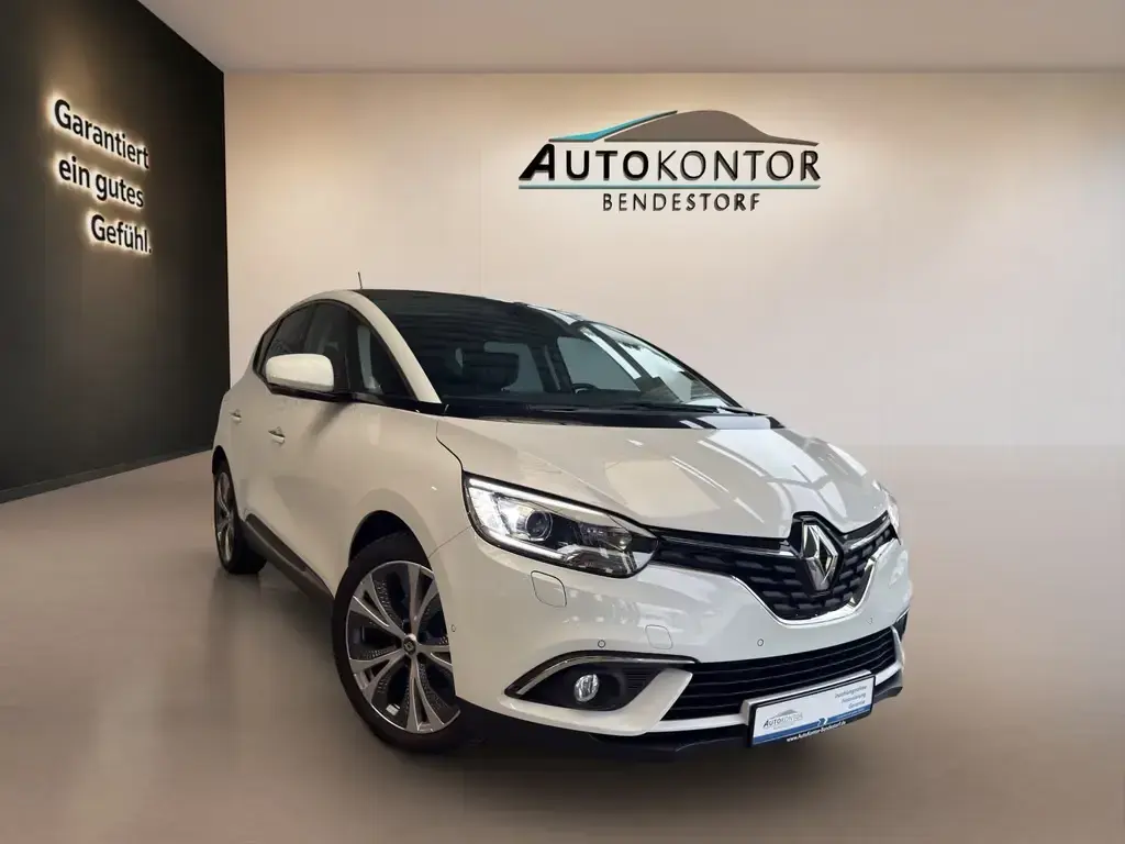 Main__Slider__Photo:Renault Scenic IV Intens*Pano*Navi*Kamera*Allwetter 08/2018-1