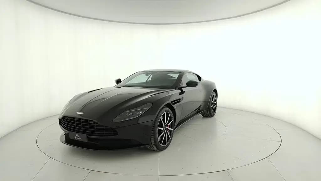Main__Slider__Photo:Aston Martin V8 Vantage ASTON MARTIN DB11 Coupe 4.0 V8 auto 06/2022-0