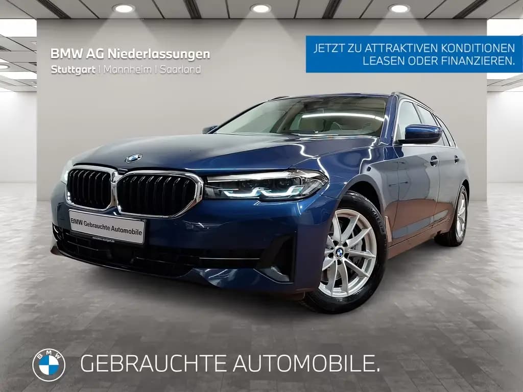 Main__Slider__Photo:BMW 5 Series d xDrive Touring AHK LiveCockpitProf Kamera 11/2022-0