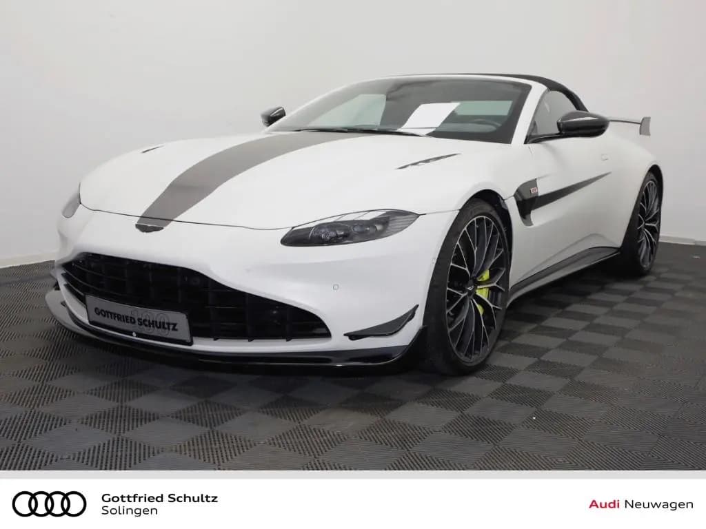 Main__Slider__Photo:Aston Martin V8 Vantage F1 edition 07/2022-0