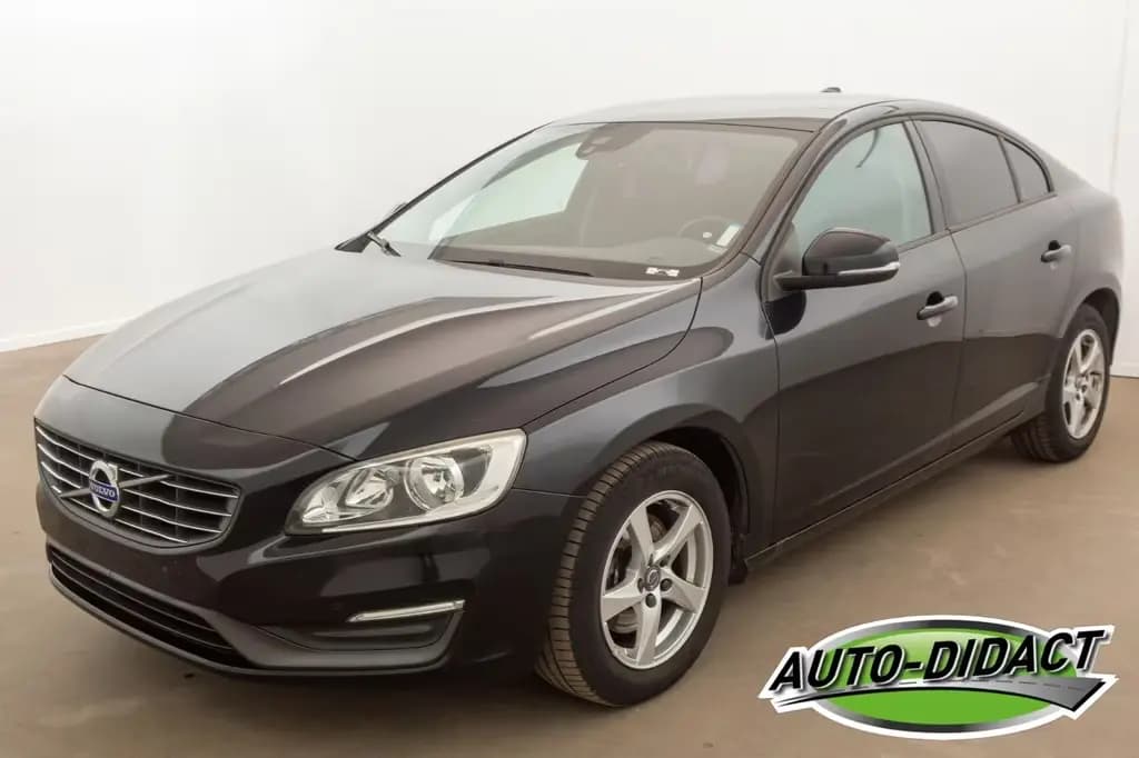 Main__Slider__Photo:Volvo S60 Lim. Kinetic 03/2015-0