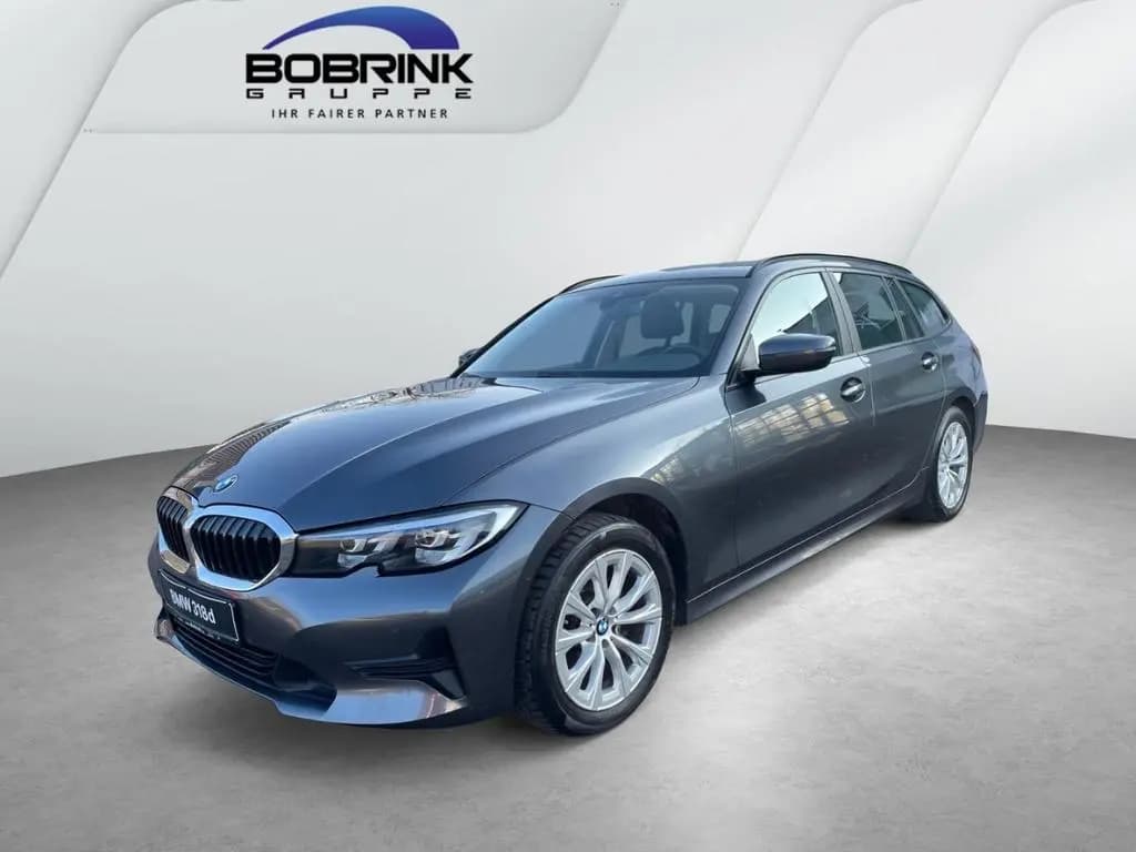 Main__Slider__Photo:BMW 3 Series 318 d Touring Advantage Live Cockp.Pro Rückf.ass 03/2022-0