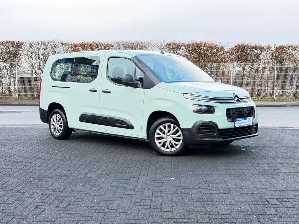 Main__Slider__Photo:Citroën Berlingo BlueHDi 130 LIVE XL 7.Sitzer-AHK-2.Hand 05/2019-0