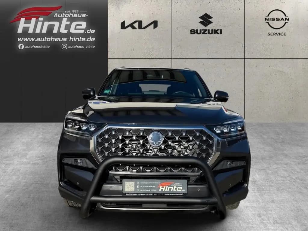 Main__Slider__Photo:Ssangyong Rexton 2.2 Di AT AWD Lux LEDER AHK-3,5t SHZ NAVI 06/2025-0