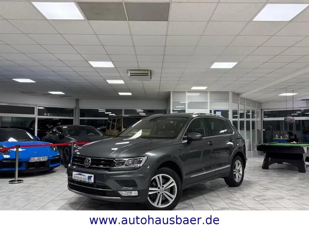 Main__Slider__Photo:Volkswagen Tiguan Highline BMT/Start-Stopp 4Motion*PANO*ACC 03/2017-0
