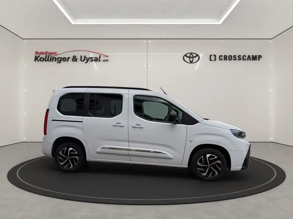Main__Slider__Photo:Toyota Proace (Verso) Proace City Verso L1 Team D 15 j. Garantie 12/2024-1