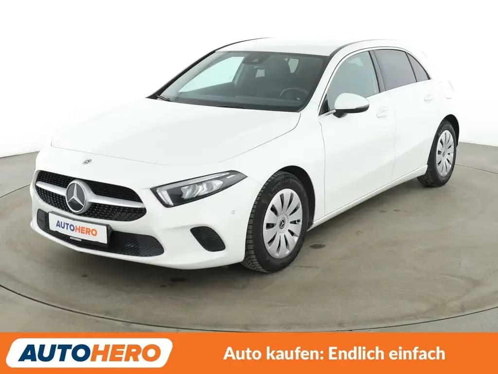 Main__Slider__Photo:Mercedes-Benz A 180 A 180 Edition 19 Progressive*NAVI*TEMPO 12/2019-0