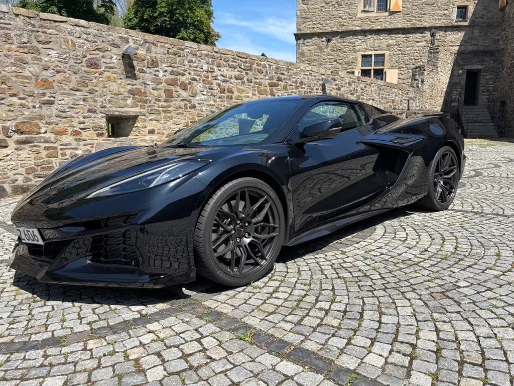 Main__Slider__Photo:Corvette Z06 10/2024-0
