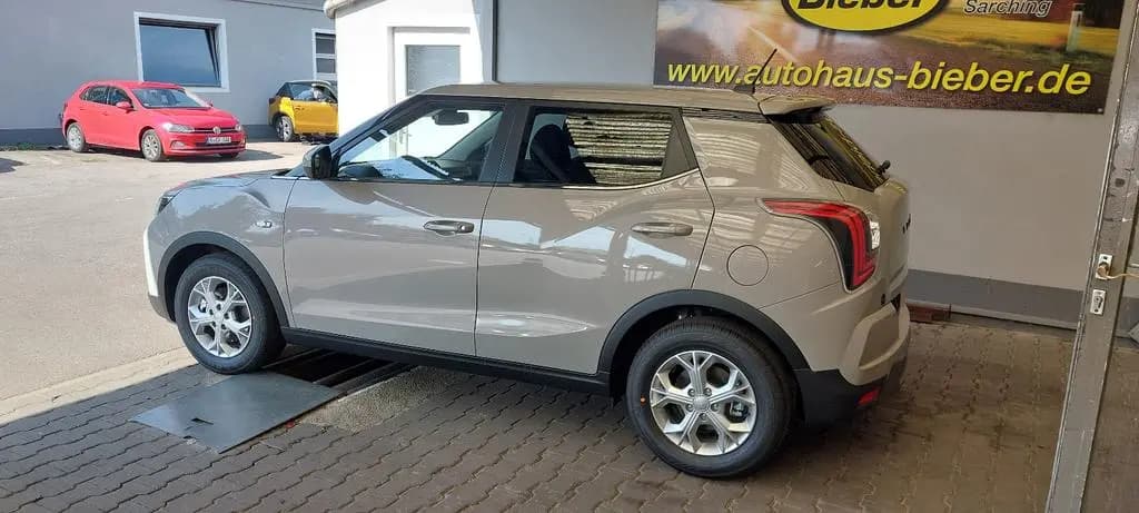 Main__Slider__Photo:KGM Tivoli 1.5 T-GDI Nomad 6MT 2WD null-0