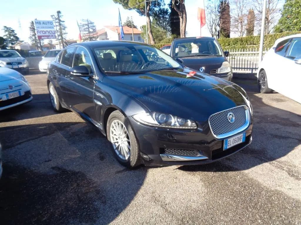 Main__Slider__Photo:Jaguar XF 2.2 D 190 CV 01/2012-0