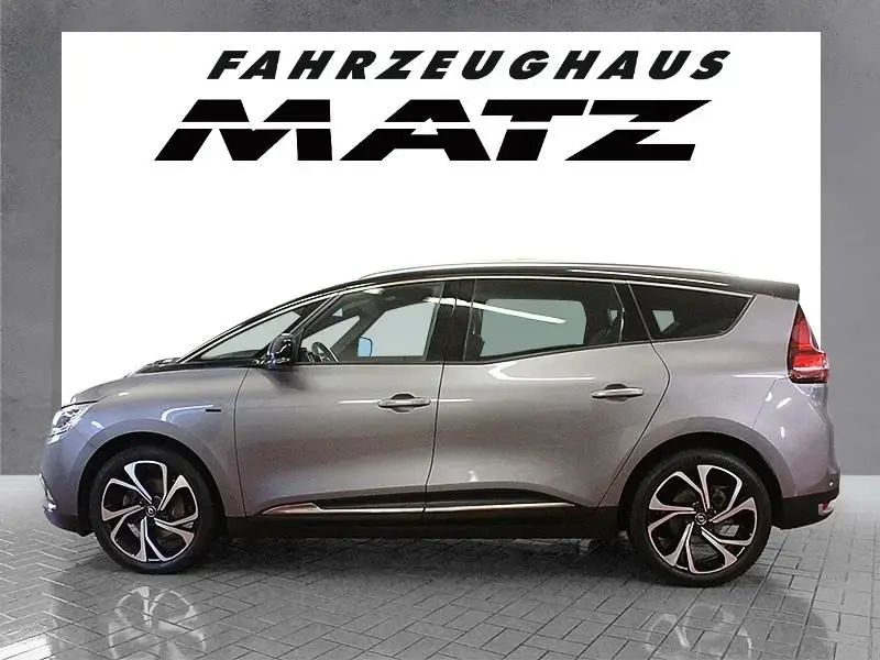 Main__Slider__Photo:Renault Grand Scenic Tce160 EDC Black*Panorama* 04/2022-1