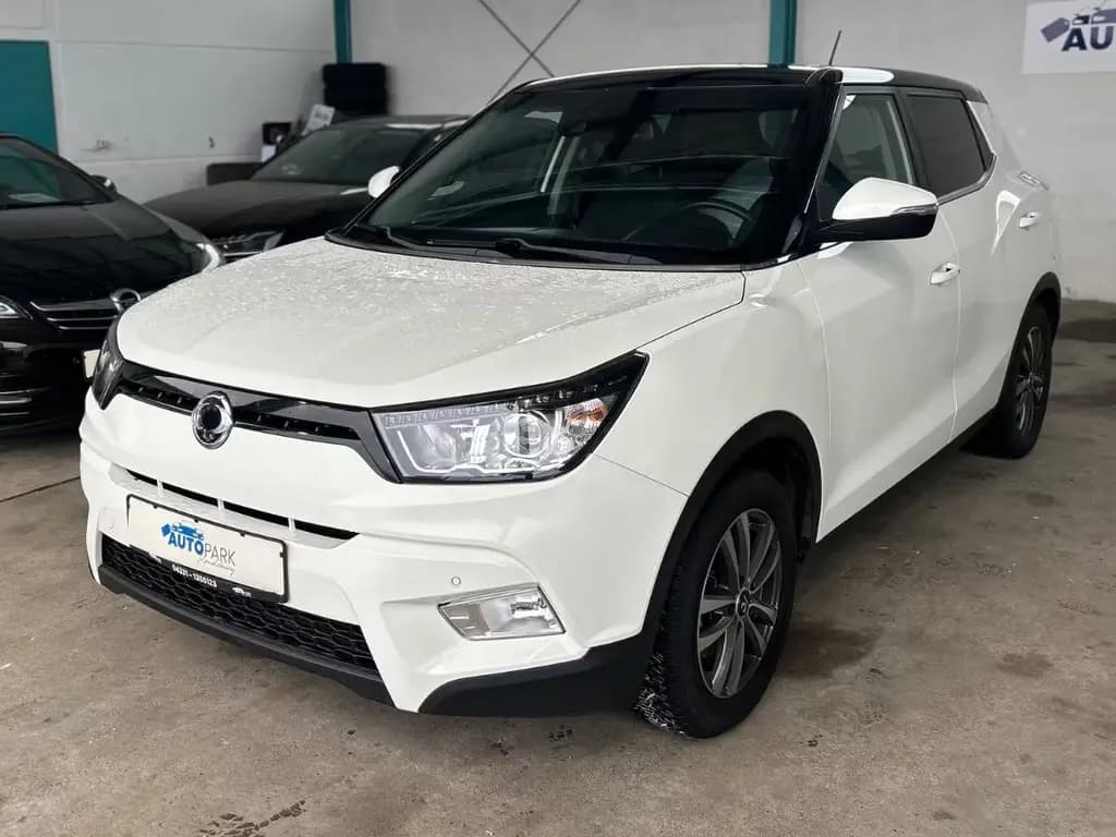 Main__Slider__Photo:Ssangyong Tivoli 1.6 e-XGi 160 Clever Edition 2WD 11/2018-0
